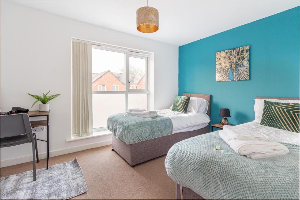 Liberty House - Perfect For Contractors - 2 Off-Road Parking Spaces Wolverhampton Luaran gambar